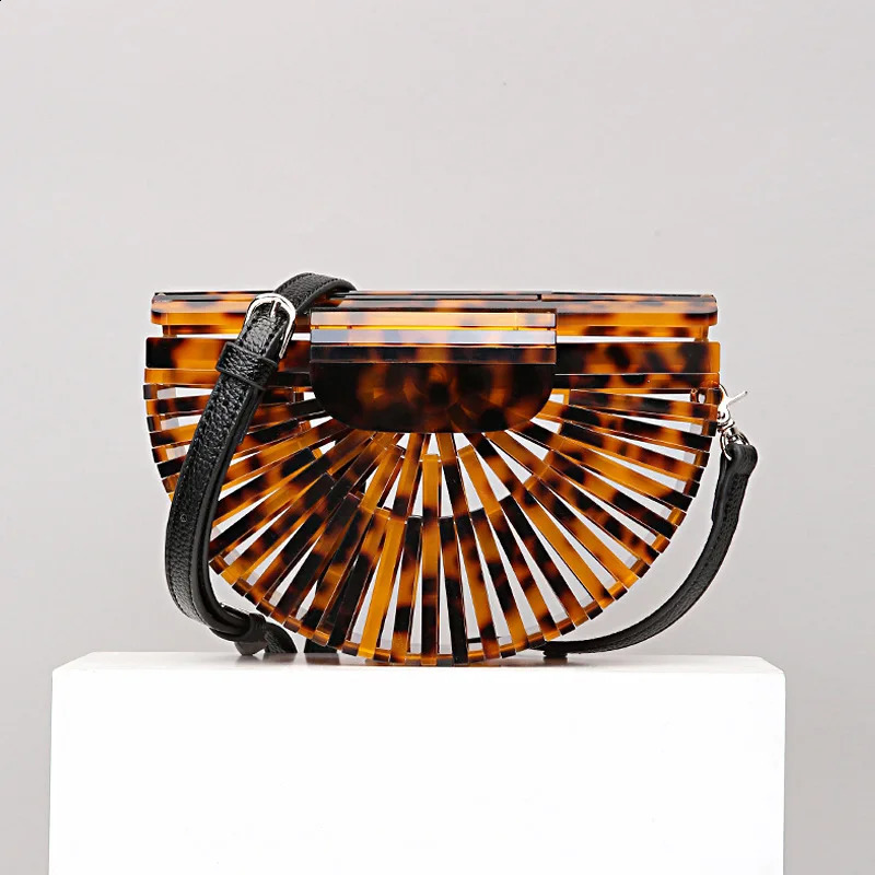 Acrylic Basket Evening Clutch Bag Women Hollow Out Stone Pattern Half Moon Acrylic Beach Handbag Beaded Shoulder Bag Holiday 240903