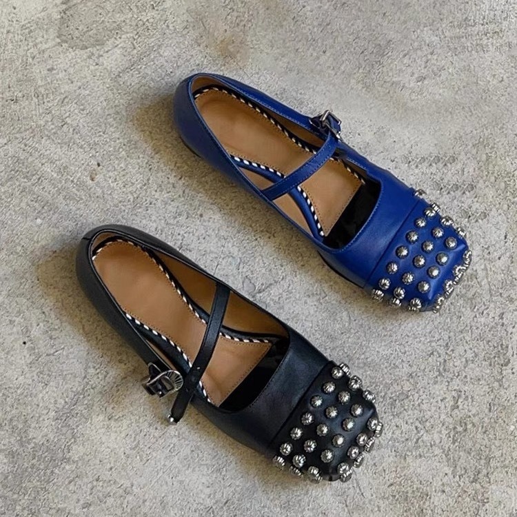 2025 new 6365a Rivet New Flat Autumn Bottom Tie Women's Square Head Shallow Mouth Outdoor Walking Single Shoes Hollow Female Sandals