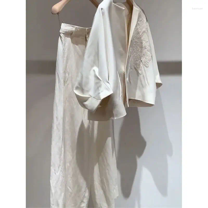 Womens Tracksuits Autumn Chinese Women Outfits Vintage Embroidery Satin Bat Sleeve Short Jacket High Waist Wide Leg Pants Two Piece Set