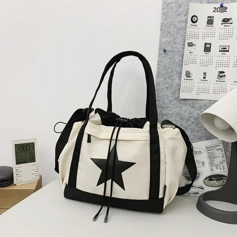 Personality Women Crossbody Bag Wholesale Large Capacity Couple Shoulder Casual Nylon Tote Drawstring Handbag 240904