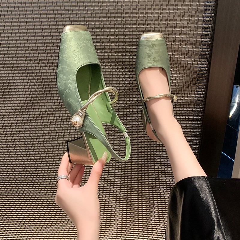 Chinese New country wind single shoes spring new vintage French women's heel square head shallow mouth women sandals 961b