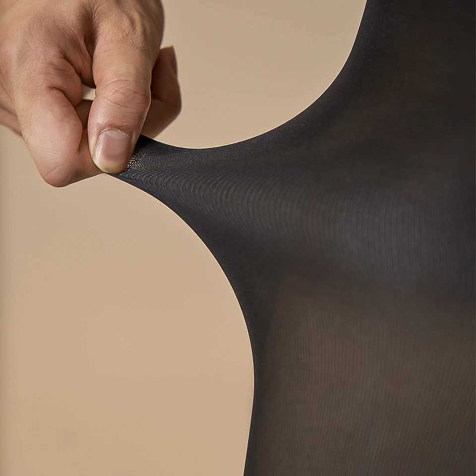 Fashionable and comfortable mens underwear sports pants Baselayer bottom breathable pantyhose hot pants W240903