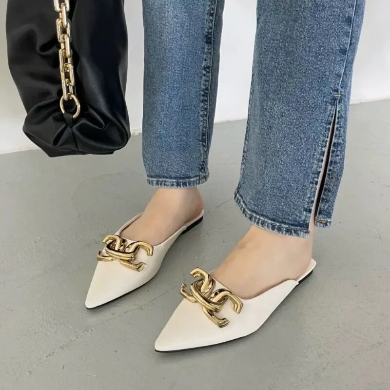 Summer Mules Women slippers Shoes Fashion Metal Chain Flats Pointed Toe Women's Slippers Ladies Casual Shoes Outside Slides