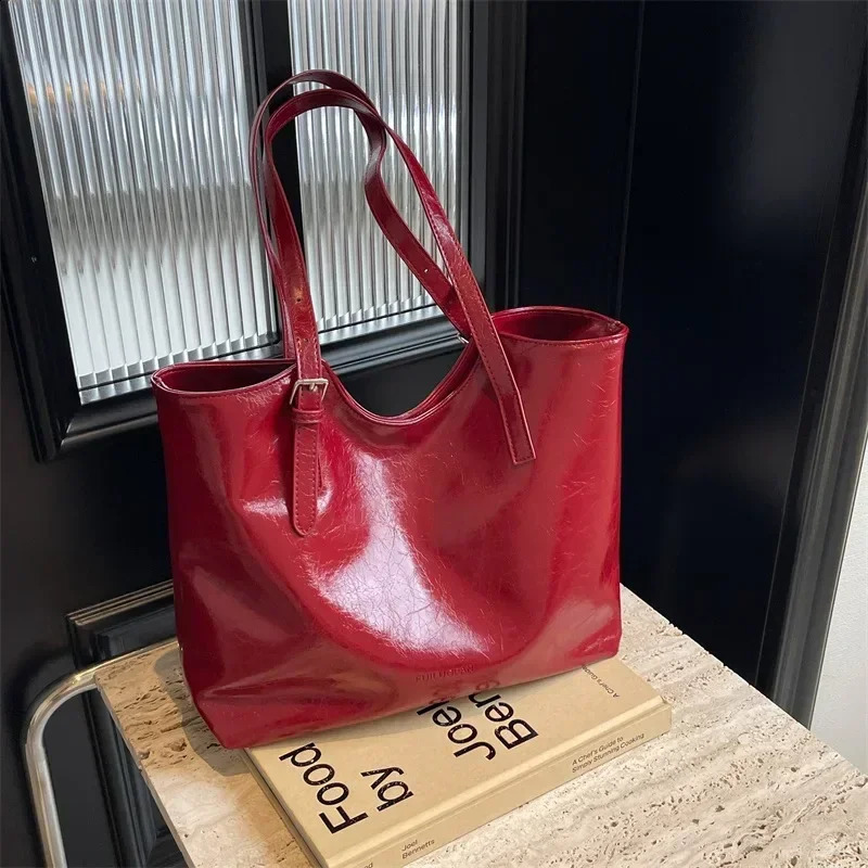 Large capacity solid color PU high-quality handbag buckle fashionable handbag soft and simple shoulder bag 240903