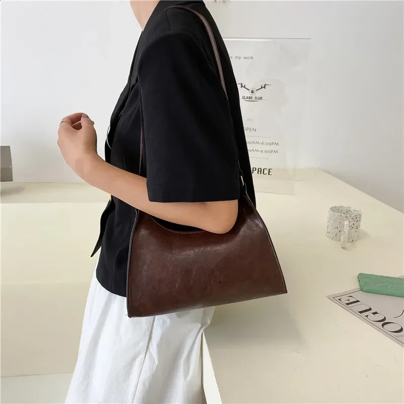 Fashion Exquisite Shopping Bag Retro Casual Women Shoulder Bags Female Leather Solid Color Chain Handbags for 2023 240909