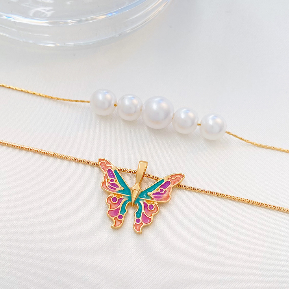 Girls' Dreamland Enchantment Necklace Featuring a Butterfly Droplet Pendant and Pearls