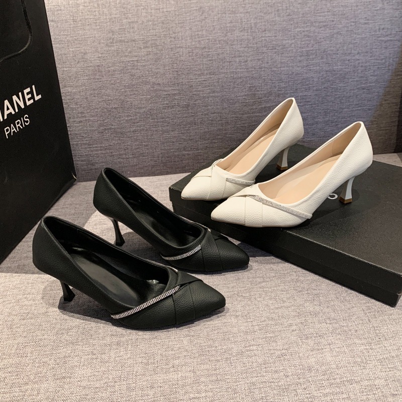 Ladies' High Heels 2024 Autumn New Style Sexy Thin Heel Pointed Water Diamond Shallow Mouth Work Shoe Banquet Elegant High Heels