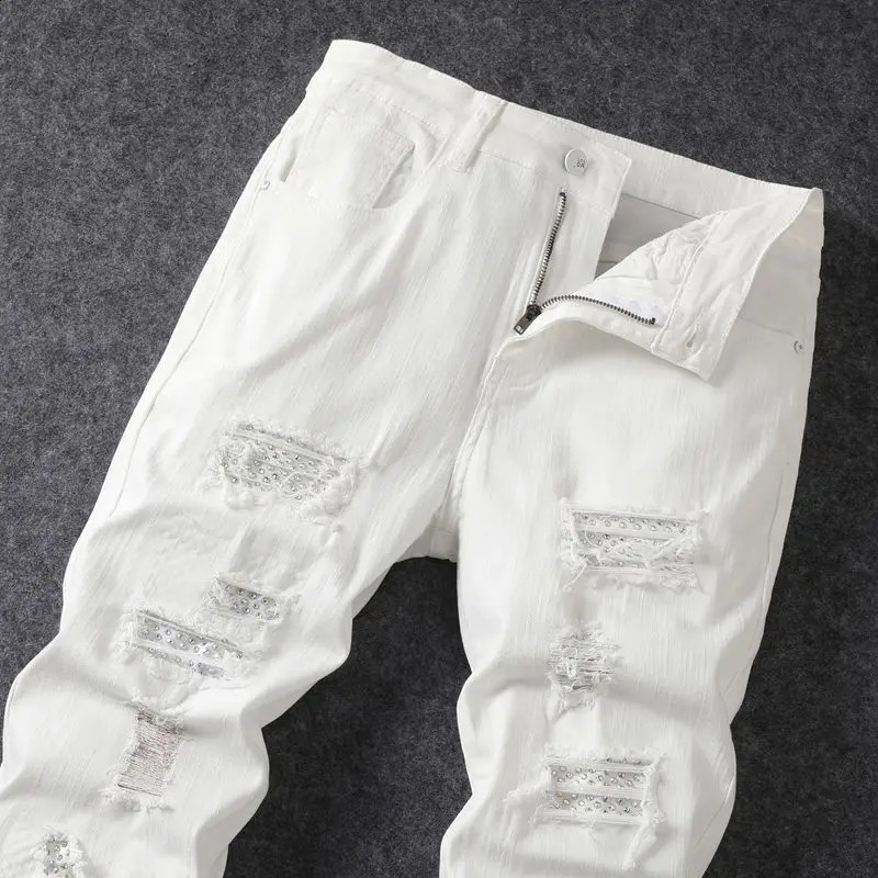 Spring/Summer Selling Mens White Distressed Diamond Jeans Slim and Suitable for American Street Trendy Jeans 240905