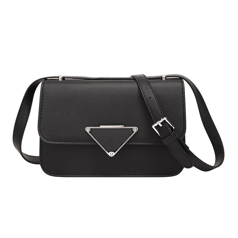 Top trends Retro Saddle Small Armpit Shoulder Bags For Women 2025 Trend Designer Crossbody Flap Purse PU Leather Ladies Handbags