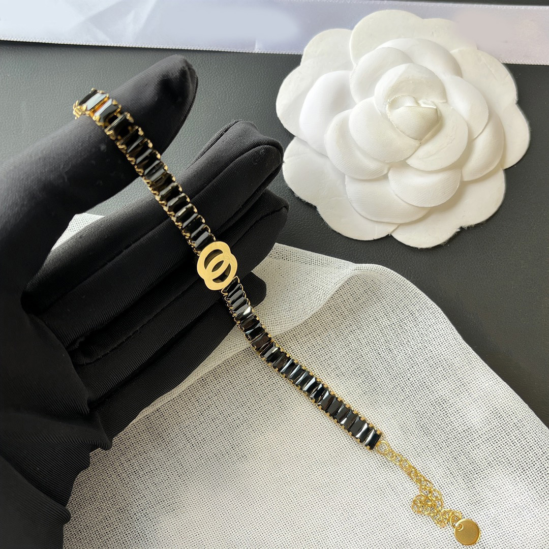 Designer Bangle Crystal Pearl Women's Fashion Wedding Party Jewelry Accessories Never Fade Dias Letter Wristband Cuff Chain Bracelet