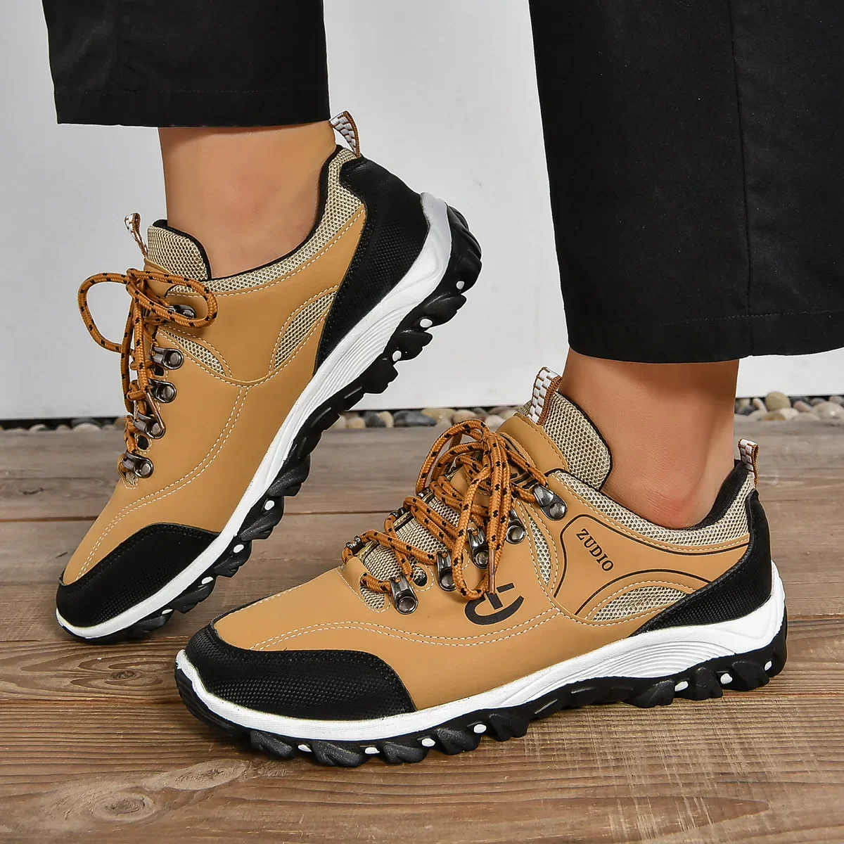 High Quality Leather Hiking Shoes Durable Outdoor Sport Men Trekking Shoes Lace-Up Climbing Hunting Sneakers Plus Size 48