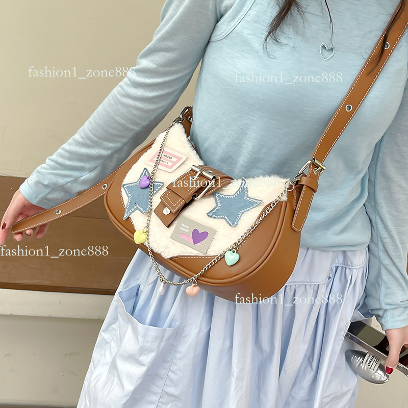 2024 Sweet and Cool Spicy Girls New tote bag designer bag purse bag shoulder handbag Designer Crescent Embroidered One Shoulder Underarm Bag 1d5