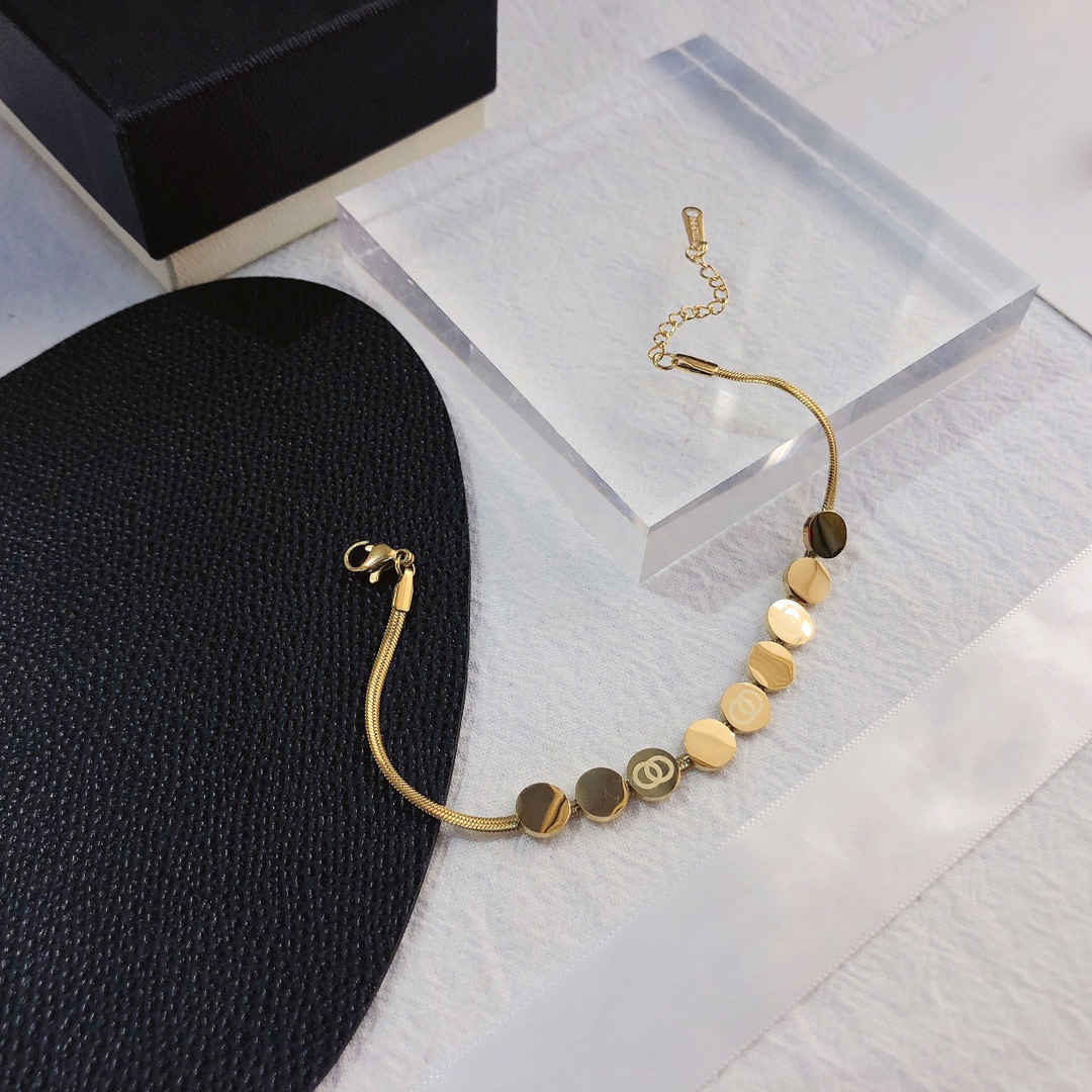 Designer Bracelet Bangle Crystal Pearl Bracelet Women's Fashion Wedding Party Luxury Jewelry Accessories Geometry Round Pendant Letter Snake Chain Bracelet Gifts