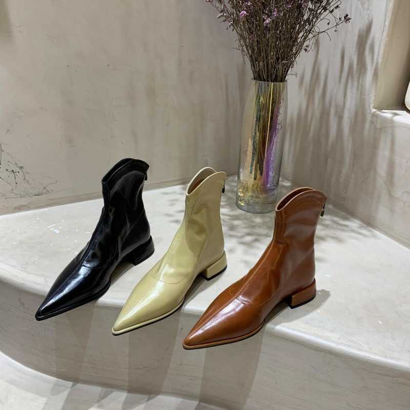 Sharp Pointed Flat Shoes Black Slimming Flat Bottom Short Ankle Boots Womens Spring Autumn Single Martin Boots Leather Boots Low Heeled Slim Boots 240