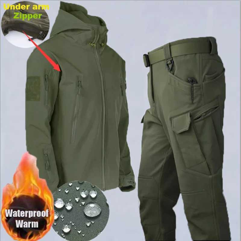 Mens waterproof hiking jacket outdoor soft shell set waterproof camouflage pants military tactical hooded wool coat winter W240905