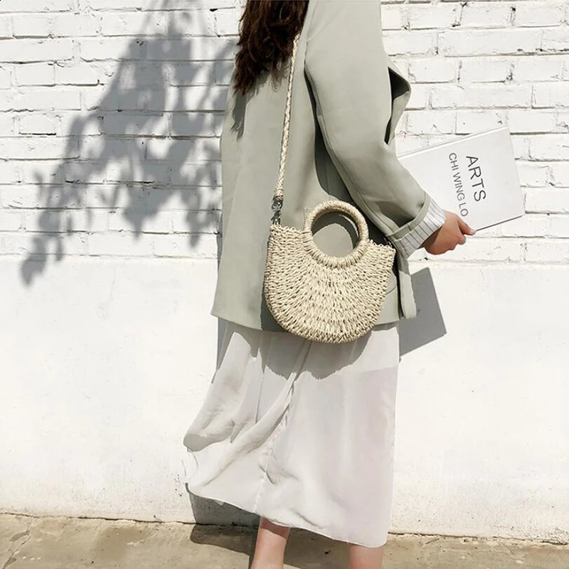 Summer Simple Handheld Straw Woven Bag Womens Personalized Solid Color Half Round Shoulder Crossbody Travel Vacation 240905