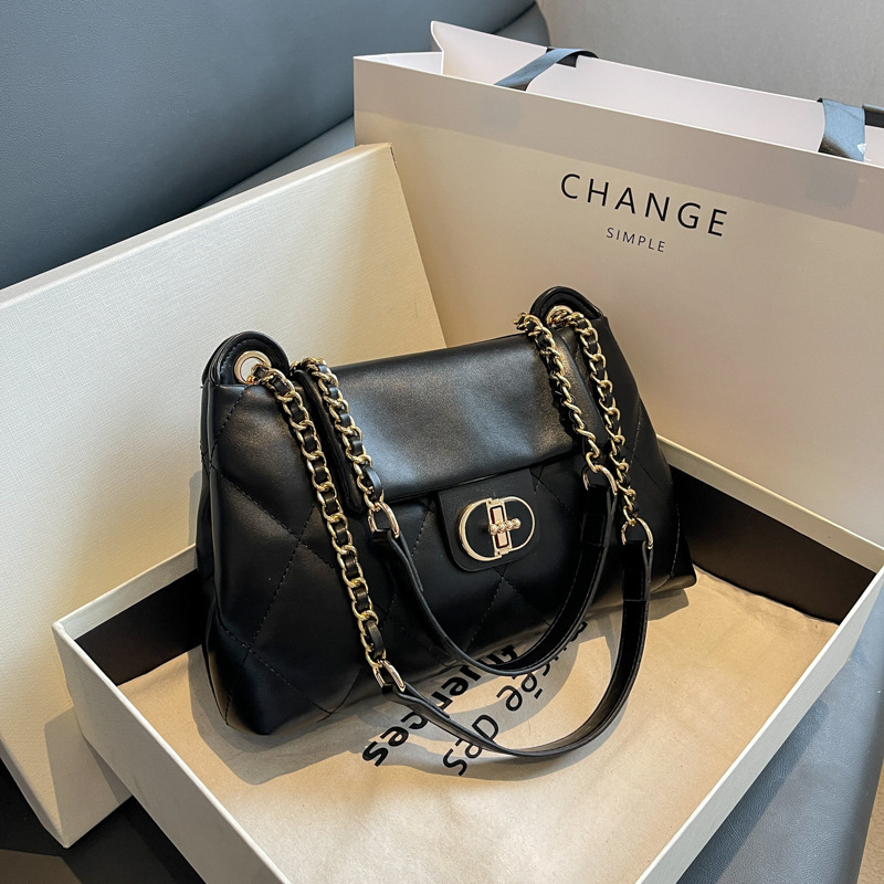 Women Shoulder Chain Trendy Fashion Tote Large Capacity Crossbody Bag Free shipping