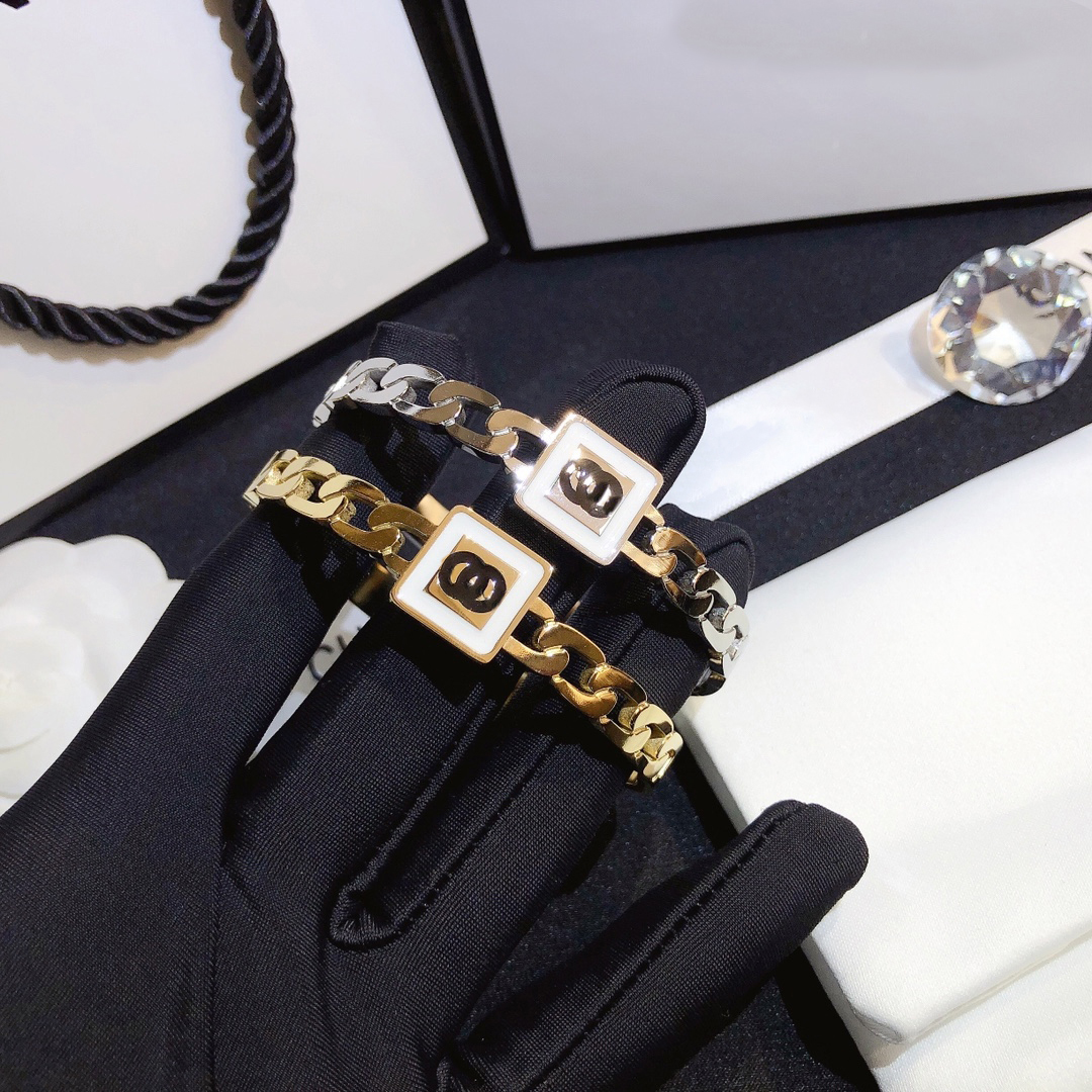 Designer Bracelets Bangle Geometry Round Letter Charm Bangles Women's Jewelry Non Fade Stainless steel inlay Crystal Wristband Cuff Fashion Accessories