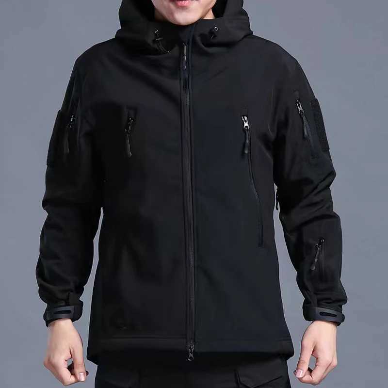 Mens waterproof hiking jacket outdoor soft shell set waterproof camouflage pants military tactical hooded wool coat winter W240905
