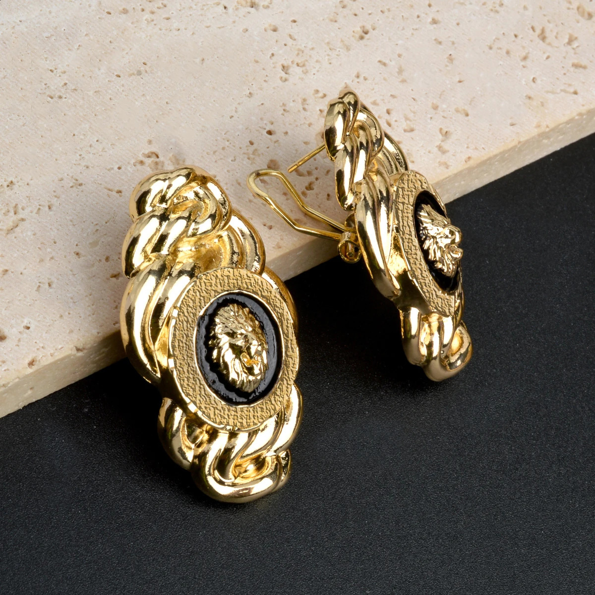 Dubai African Jewelry Set for Women Gold Plated Lion Necklace Bracelet Ring Earrings Black Enamel Classic Daily Wear Party Gift 240826