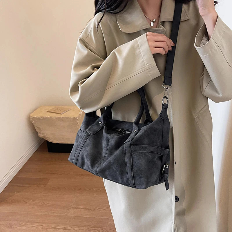 Khaki womens large capacity PU leather retro horizontal bag commuting shoulder 240903