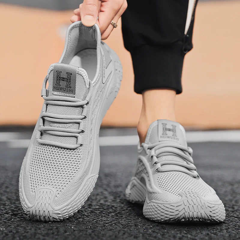 Casual Sneakers for Men Comfortable Lightweight Low Top Sports Shoes Breathable Trendy All-match Non-slip Round Toe Male Sneaker