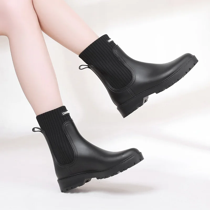 Women's Designer Waterproof Shoes Rainy Ladies Pink Fur Rubber Rainshoes Woman Galoshes Non-slip New Pull-on Rain Boots