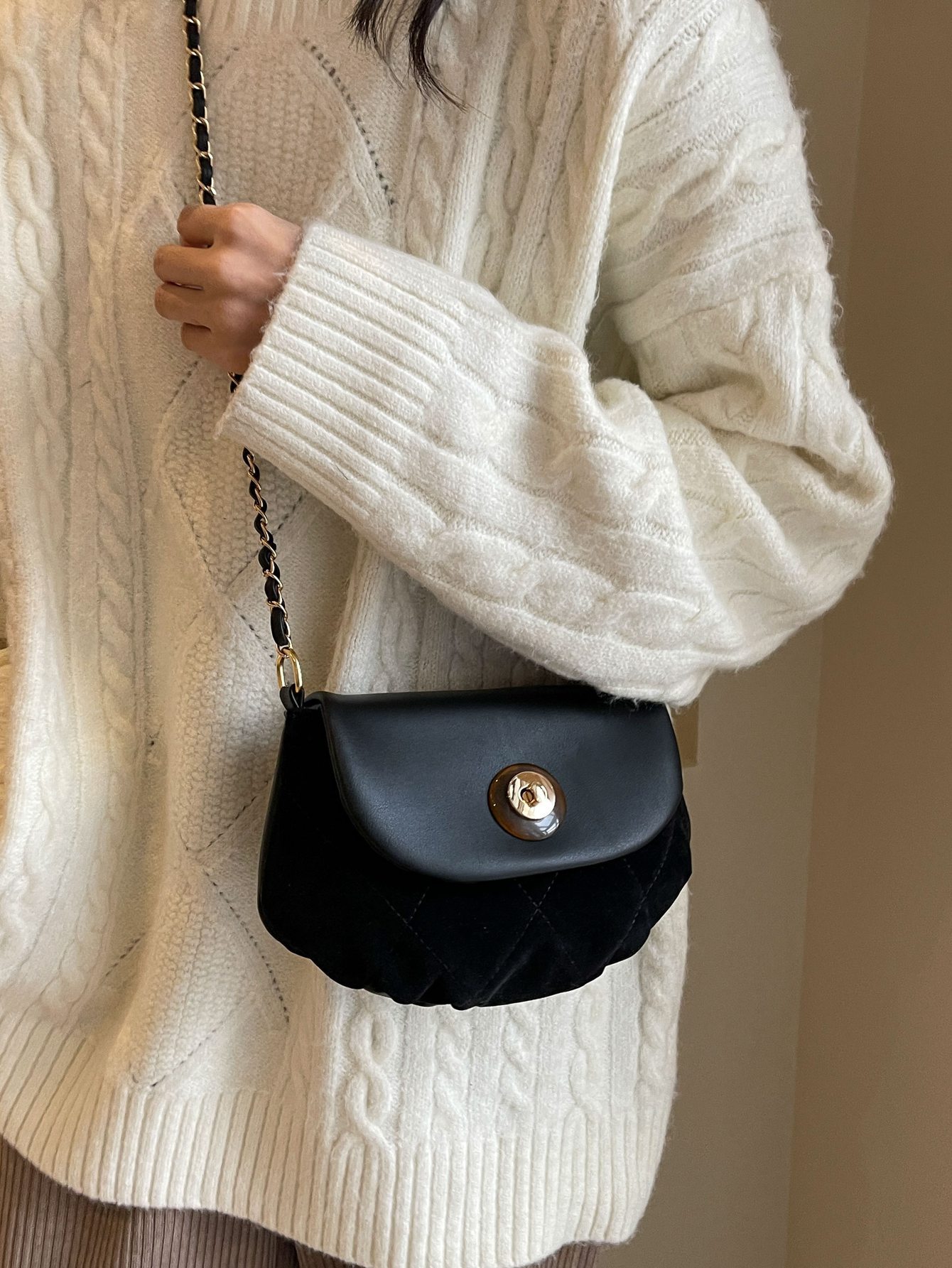 2025 Designer Popular Shoulder 3 Women Fashion Pleated Vintage Versatile Crossbody Bag Free shipping