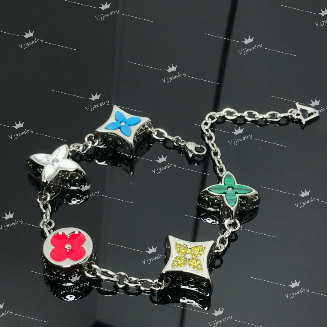 Designer Crystal Letter Necklace Shell Chain Classic Flowers Jewelry Wrist bangle 18k Gold Mother of Pearl Bracelet High VersionCharm Bracelet Women Jewelry Gift
