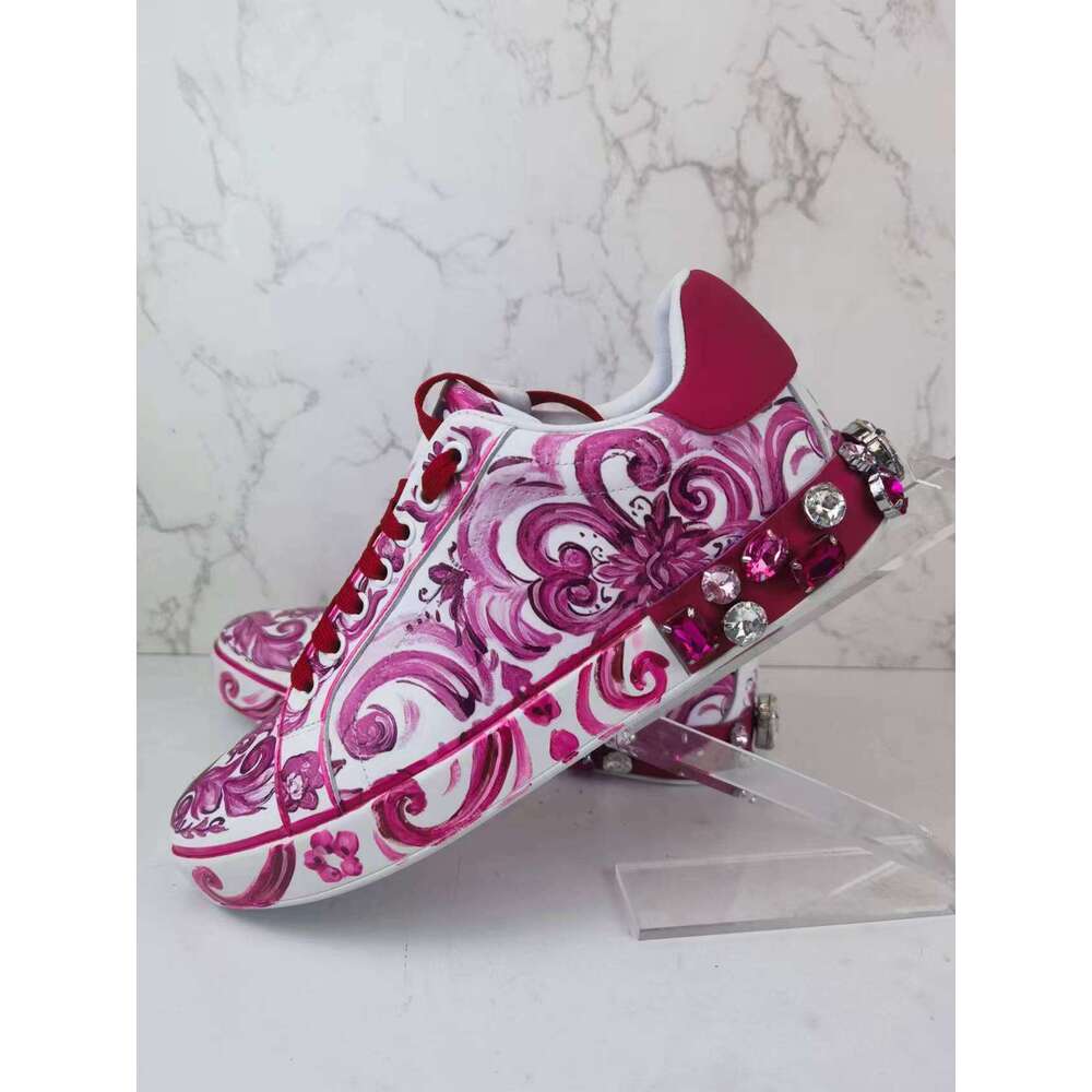 Fashion Crystal Decoration Woman Leather Sneaker Lace Up Comfortable Flat Heel Round Toe Female Men Casual Single Shoes 250318