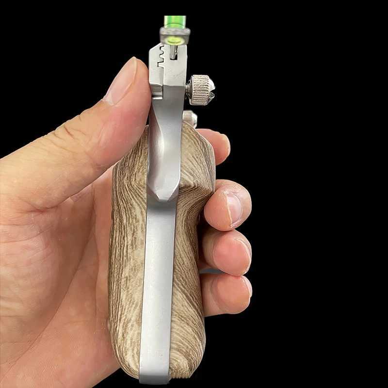 Alloy slingshot wood grain slingshot outdoor hunting supplies precision hunting slingshot manual tools W240905