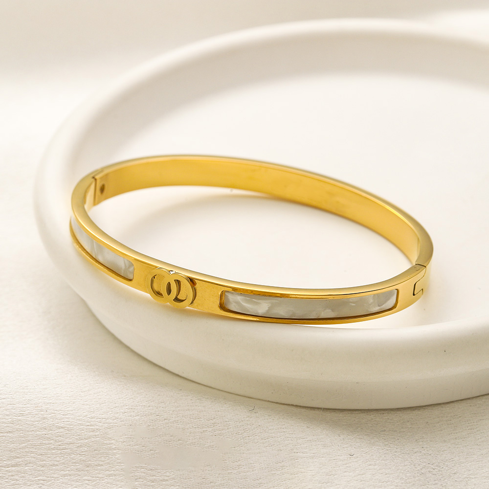 Designer Bangles Bangle Silver Crystal Letter Luxury Charm Bracelets Women Pendant Jewelry 18K Gold Plated Stainless steel Wristband Cuff Fashion Accessories