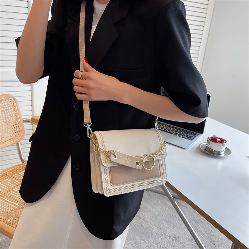 2025 New Women s Fashion Designer Handbag High Quality Shoulder Bag Flip Printing Small Square Bag Leisure Storage Bag