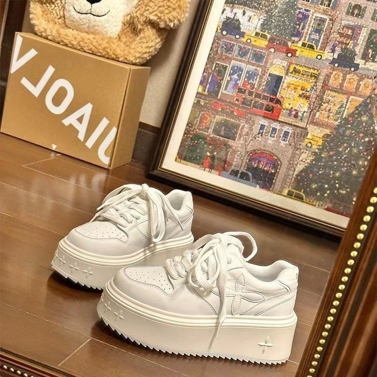 Thick soled white for women, spring summer new versatile, small height increasing, sponge cake sports and leisure board shoes, ins shoes