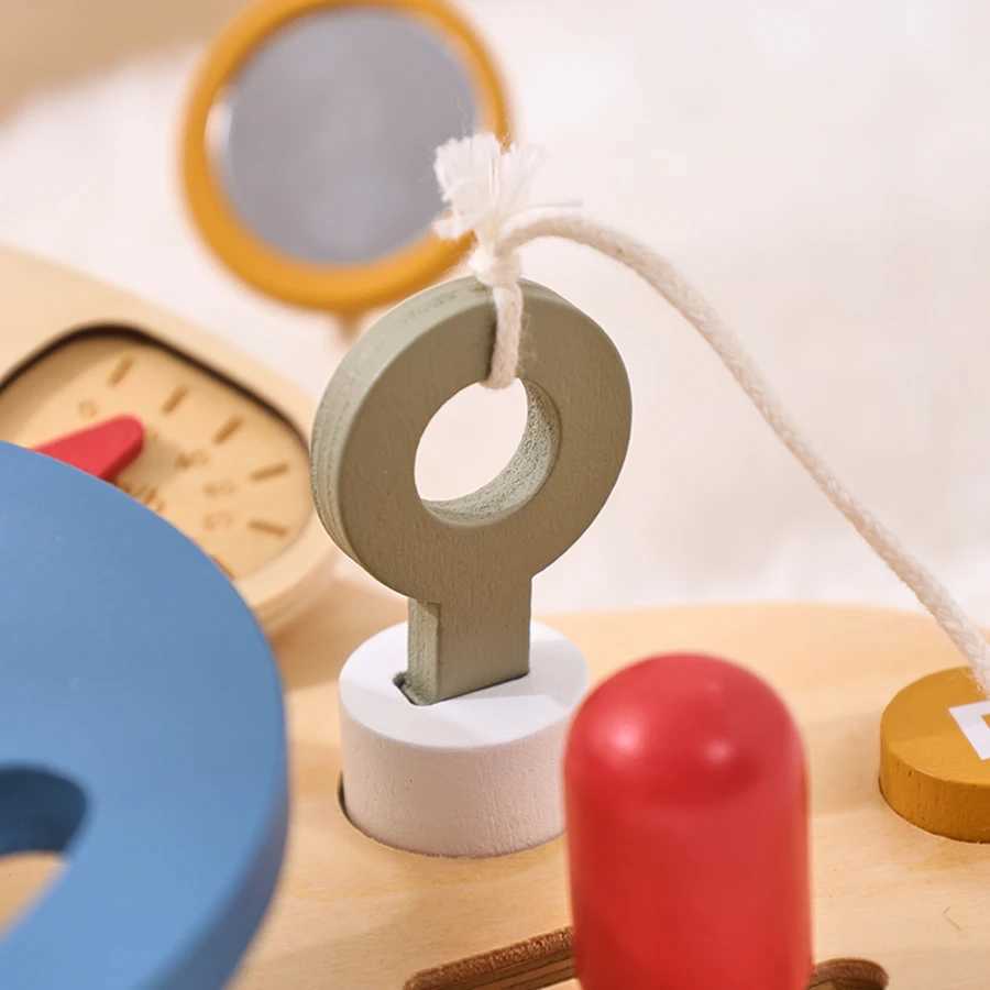 Baby Montessori toy turning wooden car block turning wheel activity busy board early childhood sensor early education toy gift W240827