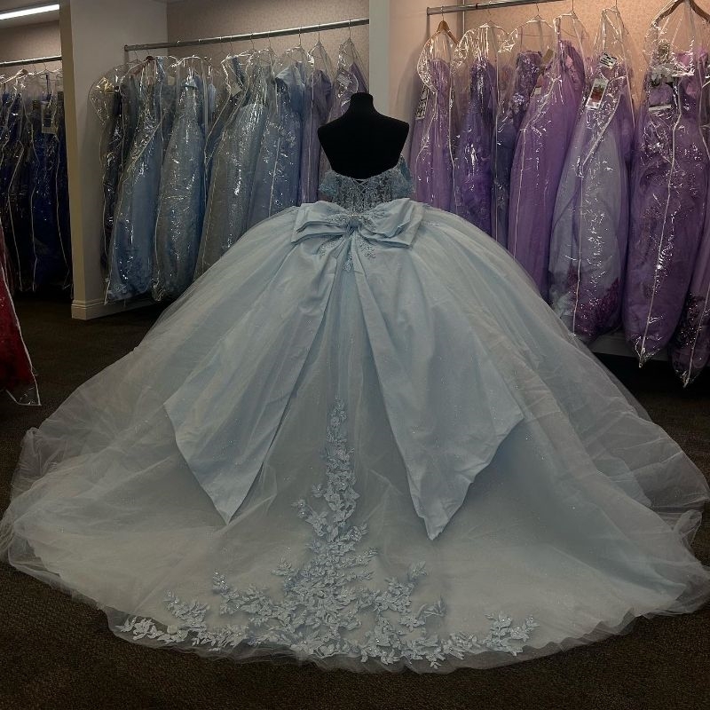 Sky Blue Princess Ball Gown Quinceanera Dresses Off The Shoulder Classic Applique Lace Beads Bow Tull Sweet 16 Dress Vestido 15 De