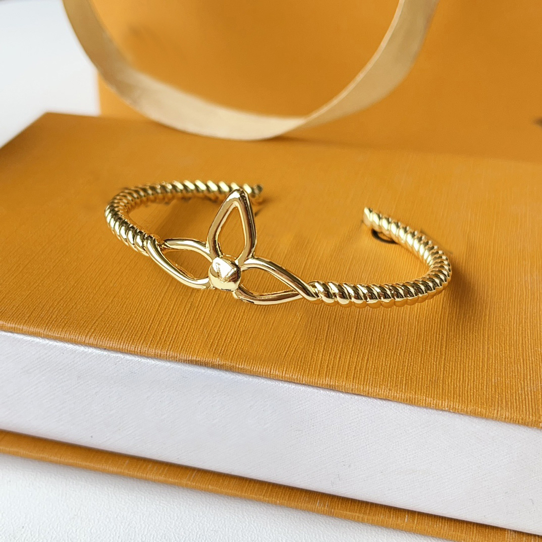 18K Gold Plated Designer Bracelets Bangle Classic Luxury Designer Jewelry Stainless Steel Lovers Gift With Box