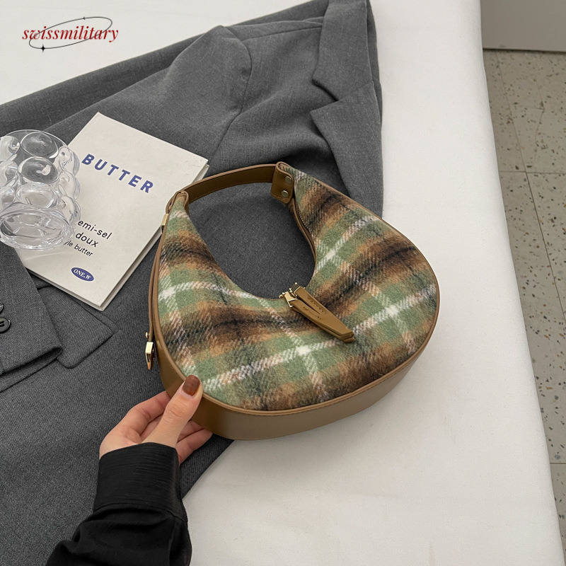 Swissmilitary Niche Design Women's Autumn/Winter 2024 New Fashion Plaid Handheld Shoulder Premium Woolen Crescent Bag #26