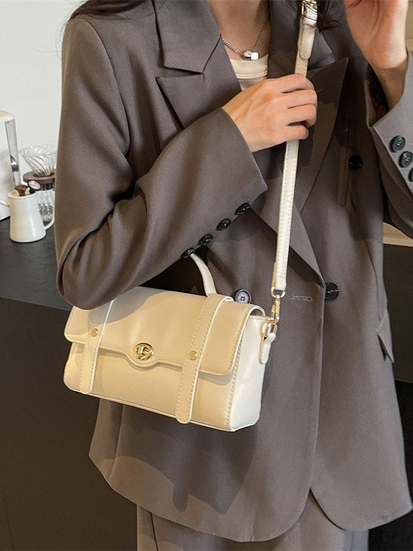 Vintage Leather Crossbody Stylish 2024 Women's Shoulder Bag | Free Shipping New Free Delivery Designer Bag