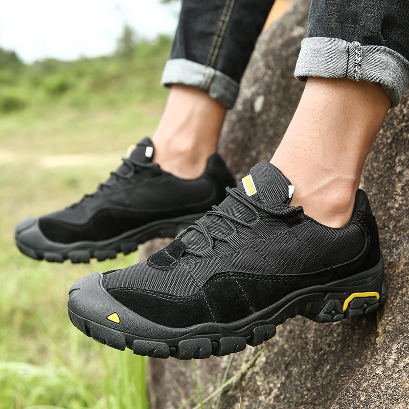 Waterproof Shoes Men Sneakers spring Breathable Casual Men Shoes Outdoor Walking Wear resistant on-slip shoes