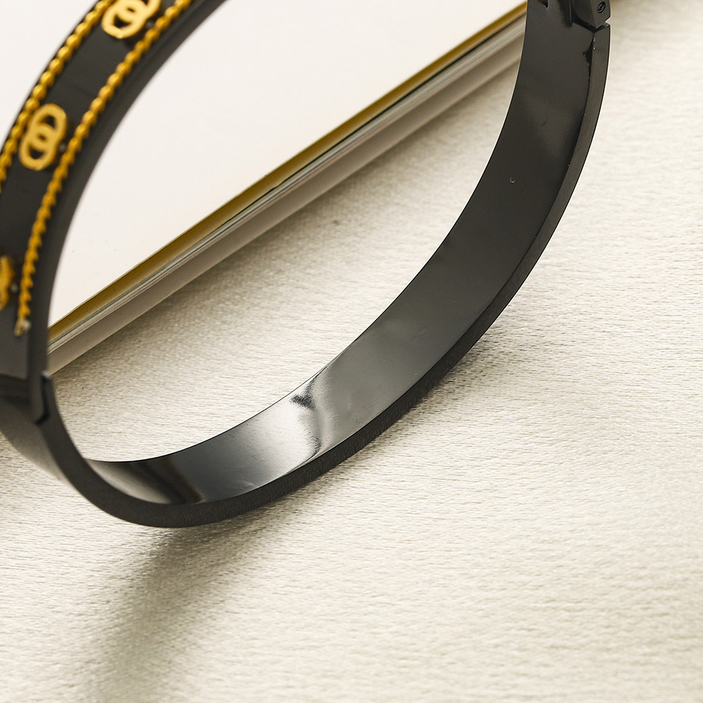 bangles bangle high quality inlay crystal letter pendant charm bracelets women jewelry stainless steel wristband cuff fashion accessories