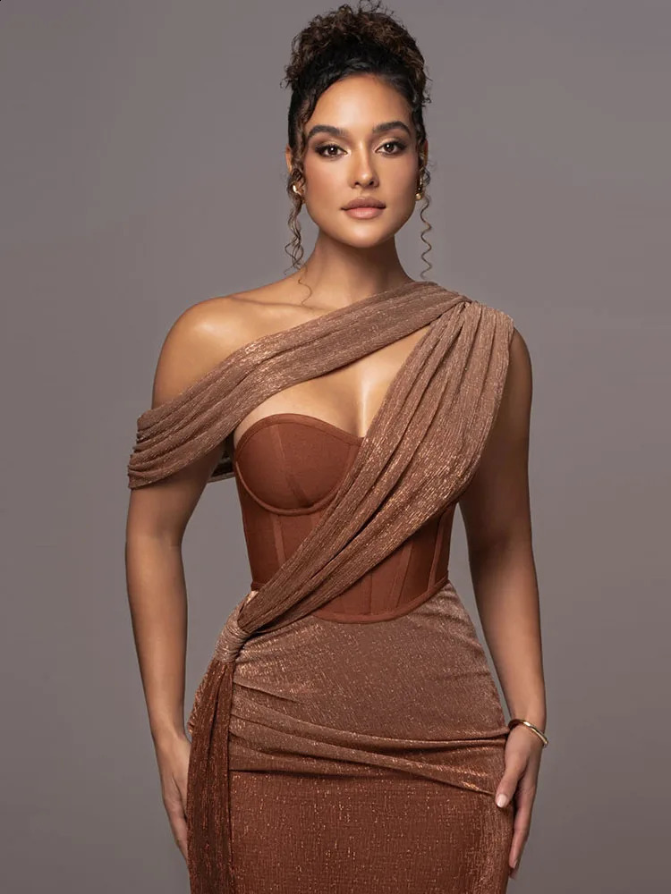 Sexy single shoulder strap sparkling long skirt womens brown tight corset sparkling backless Maxi dress evening dress party dress 240904