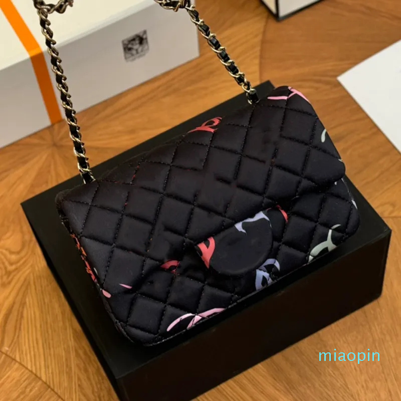 10A Luxury Designer Quilted Letter Graffiti Crossbody Bags High Quality Non-Woven Flap Gold Hardware Chain Bag Classic Women Multi Pochette Shoulder