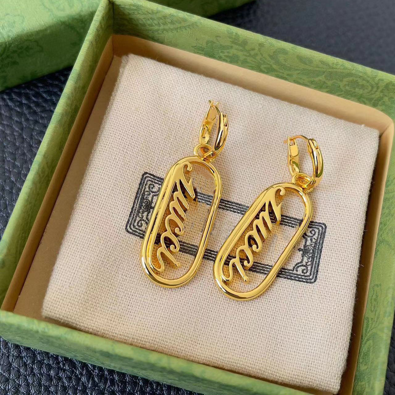 New Fashion Gold Dangle Chandelier Earrings Letter Pendant Designer Earrings for Women Wedding Party Birthday Gift Jewelry