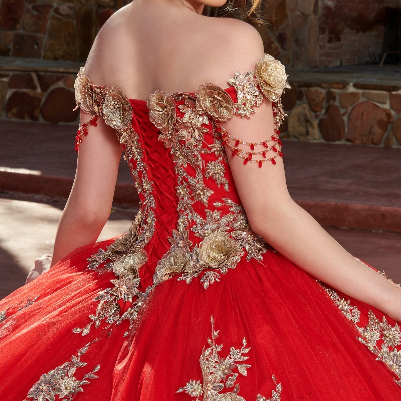 Red Shiny Princess Ball Gown Quinceanera Dresses Off The Shoulder Gold Applique Lace Beads Tull Sweet 16 Dress Vestido De 15 Anos
