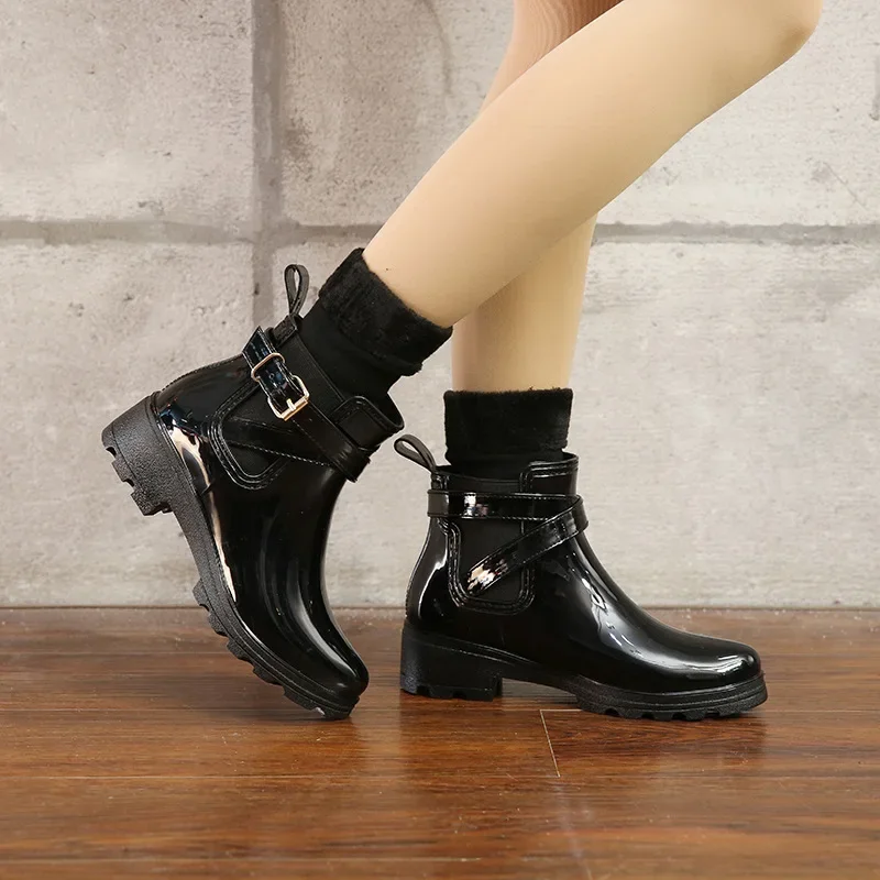 Women Rain Boots Waterproof Womens Boots Rubber Shoes Fashion Outdoor Casual Platform Rain Boots PVC Rain Shoes for Women 레인부츠