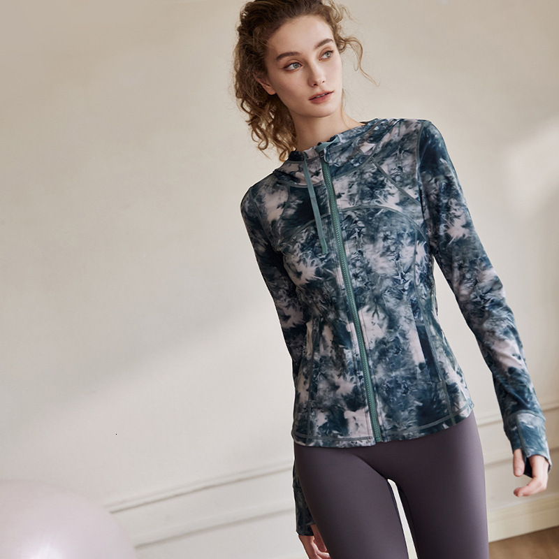 Yoga suit for women in autumn winter, new tie dyed printed hooded jacket, sports and fiess long sleeved zippered cardigan top