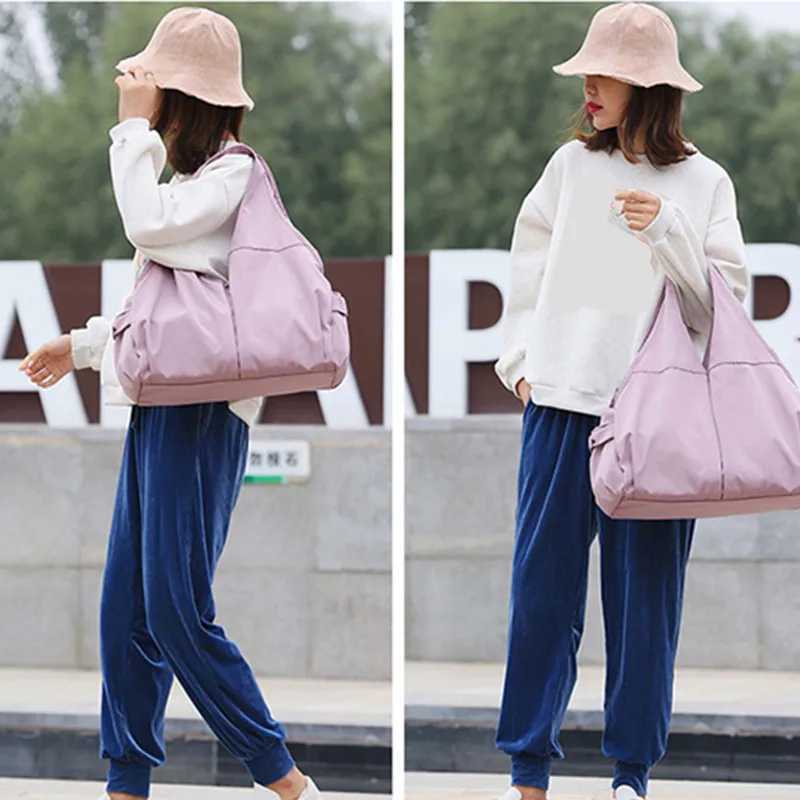 Womens Fitness Bag Sports Swimming Large Yoga Fitness Training Bag Weekend Luggage Shoulders Bolsas Womens Travel Handbag W240906