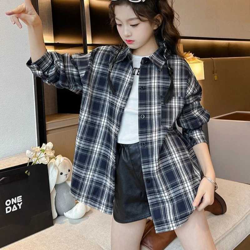 Girls Shirt Spring and Autumn 2024 New Children Fashion Pure Cotton Plaid Loose Long Sleeved Top Children Shirt Y240906