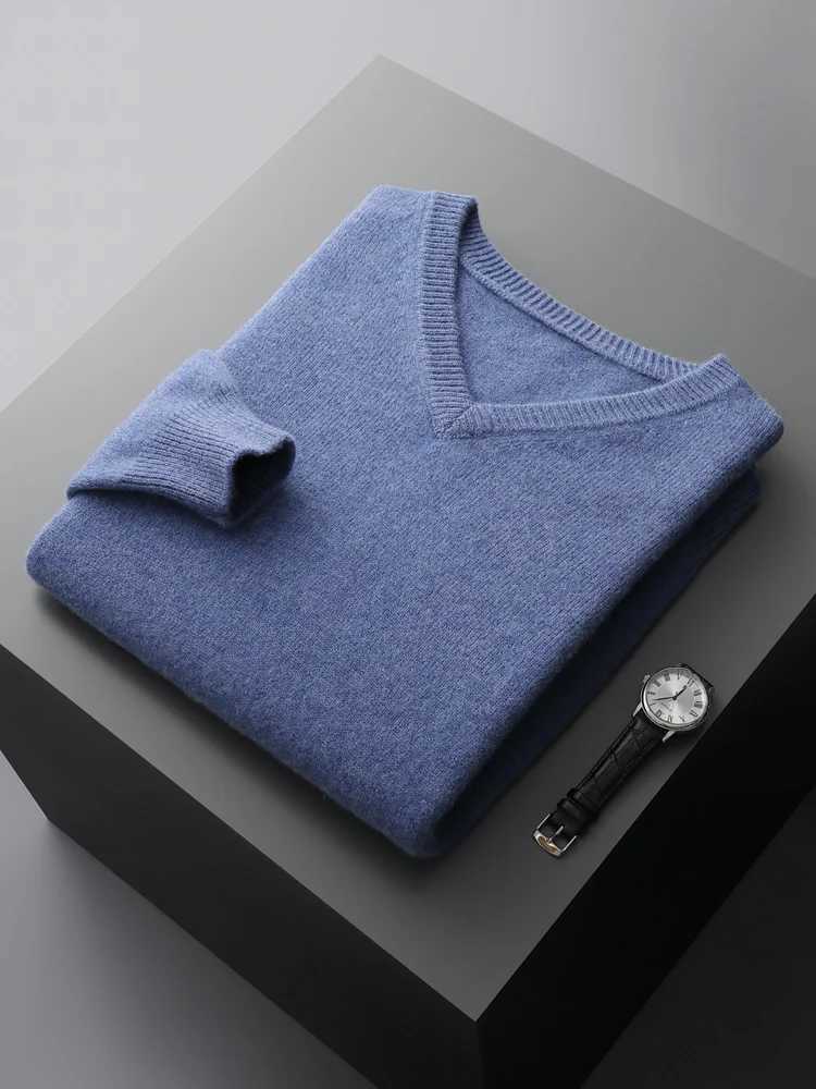 Mens V-Neck Merino Wool Sweater Thick Solid Pullovers Loose Knit Base Shirt Business Casual Jacket Tops Autumn Winter New Y240906